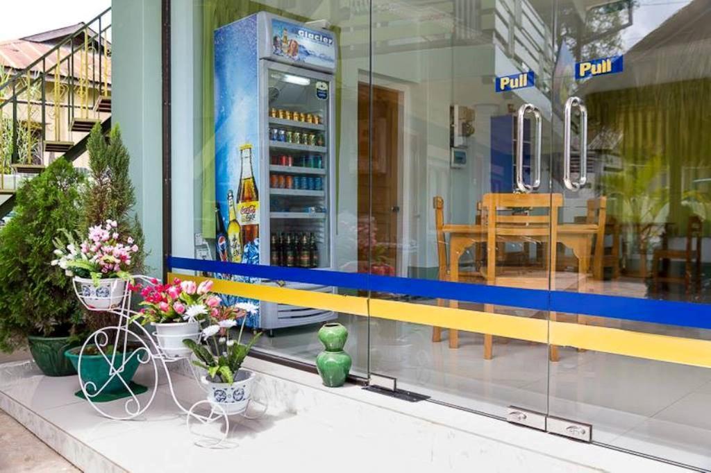 Hotel Lily The Home Hsipaw Bagian luar foto