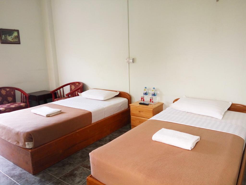 Hotel Lily The Home Hsipaw Bagian luar foto