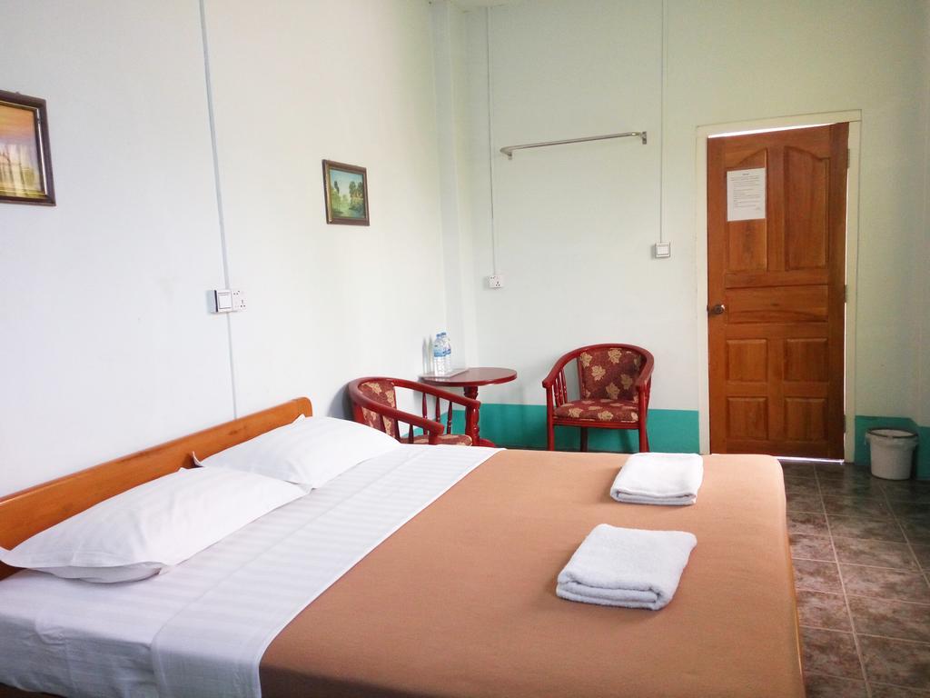 Hotel Lily The Home Hsipaw Bagian luar foto