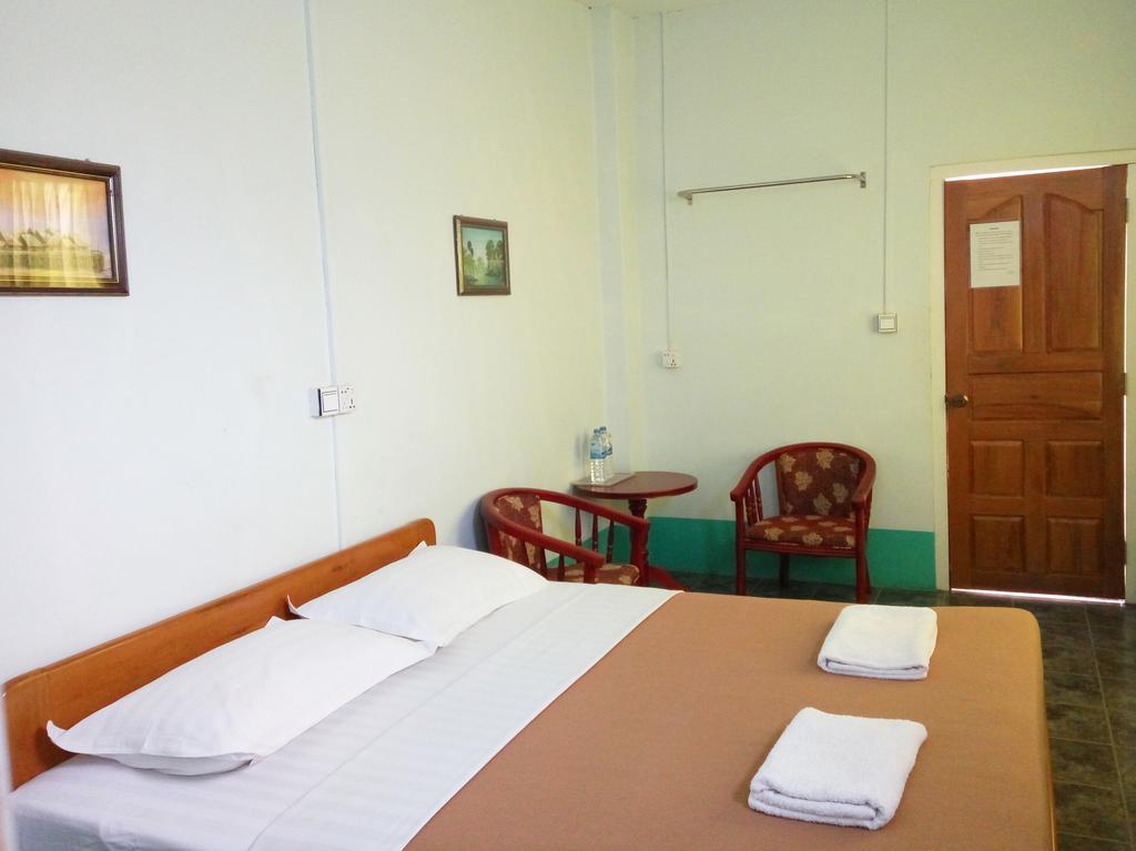 Hotel Lily The Home Hsipaw Bagian luar foto