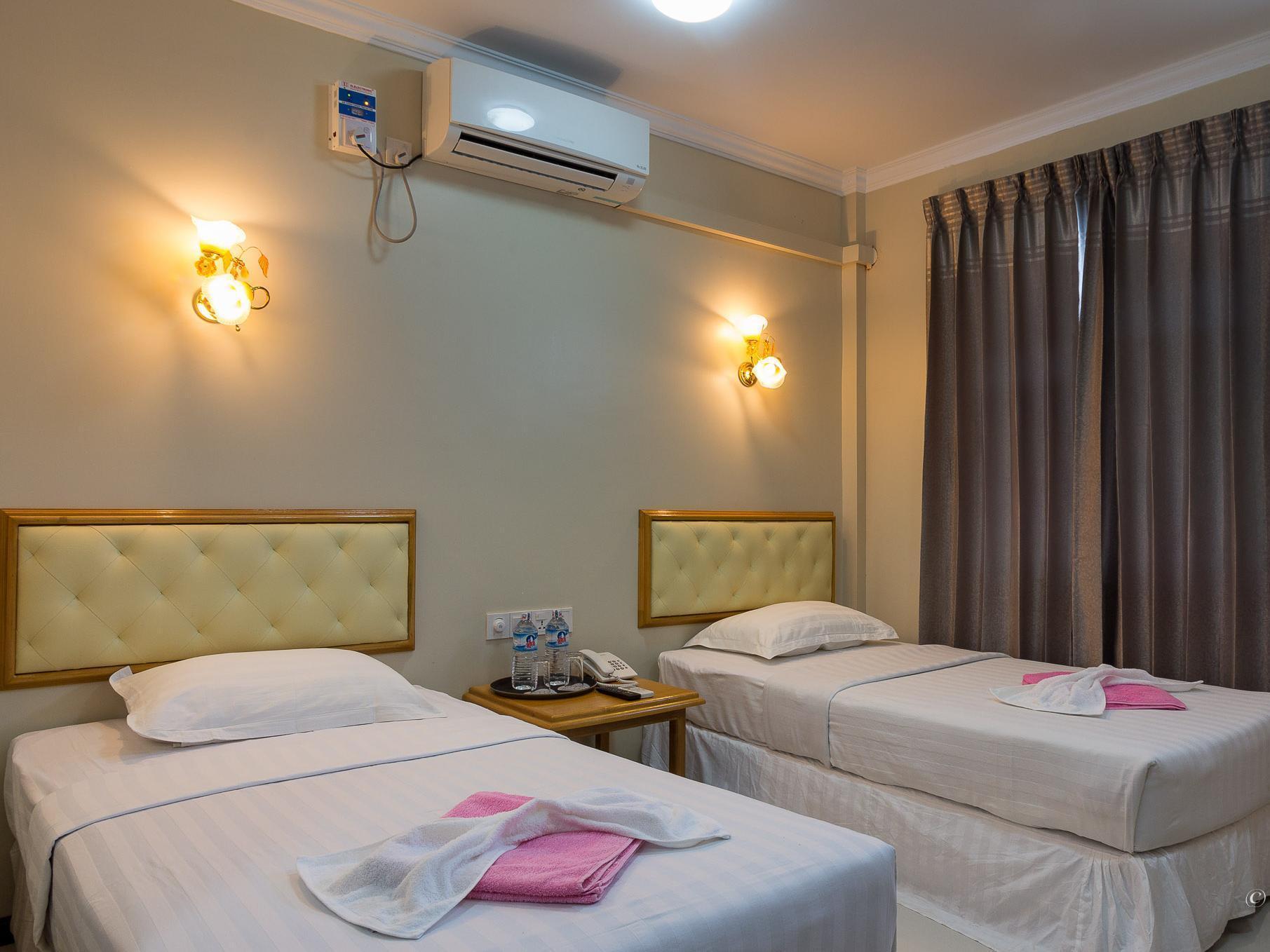 Hotel Lily The Home Hsipaw Bagian luar foto
