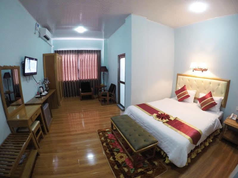 Hotel Lily The Home Hsipaw Bagian luar foto