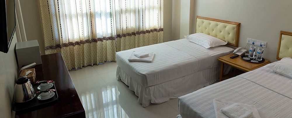 Hotel Lily The Home Hsipaw Bagian luar foto