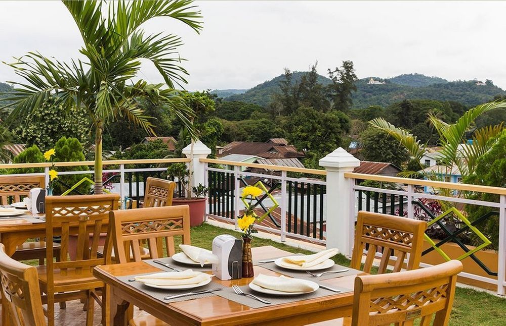 Hotel Lily The Home Hsipaw Bagian luar foto