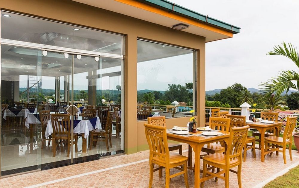 Hotel Lily The Home Hsipaw Bagian luar foto